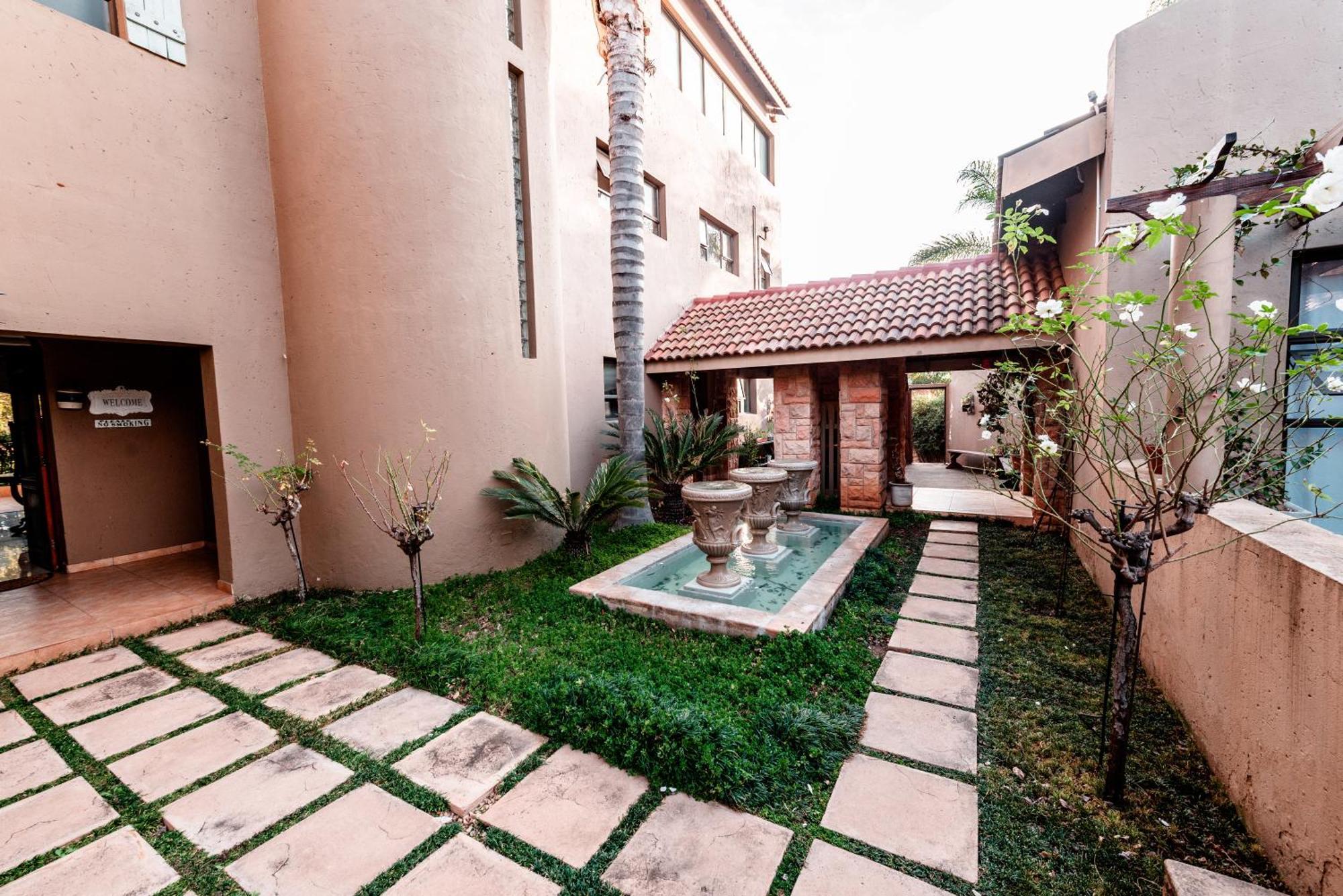 Chateau la Mer Exclusive Pensión Hartbeespoort Exterior foto